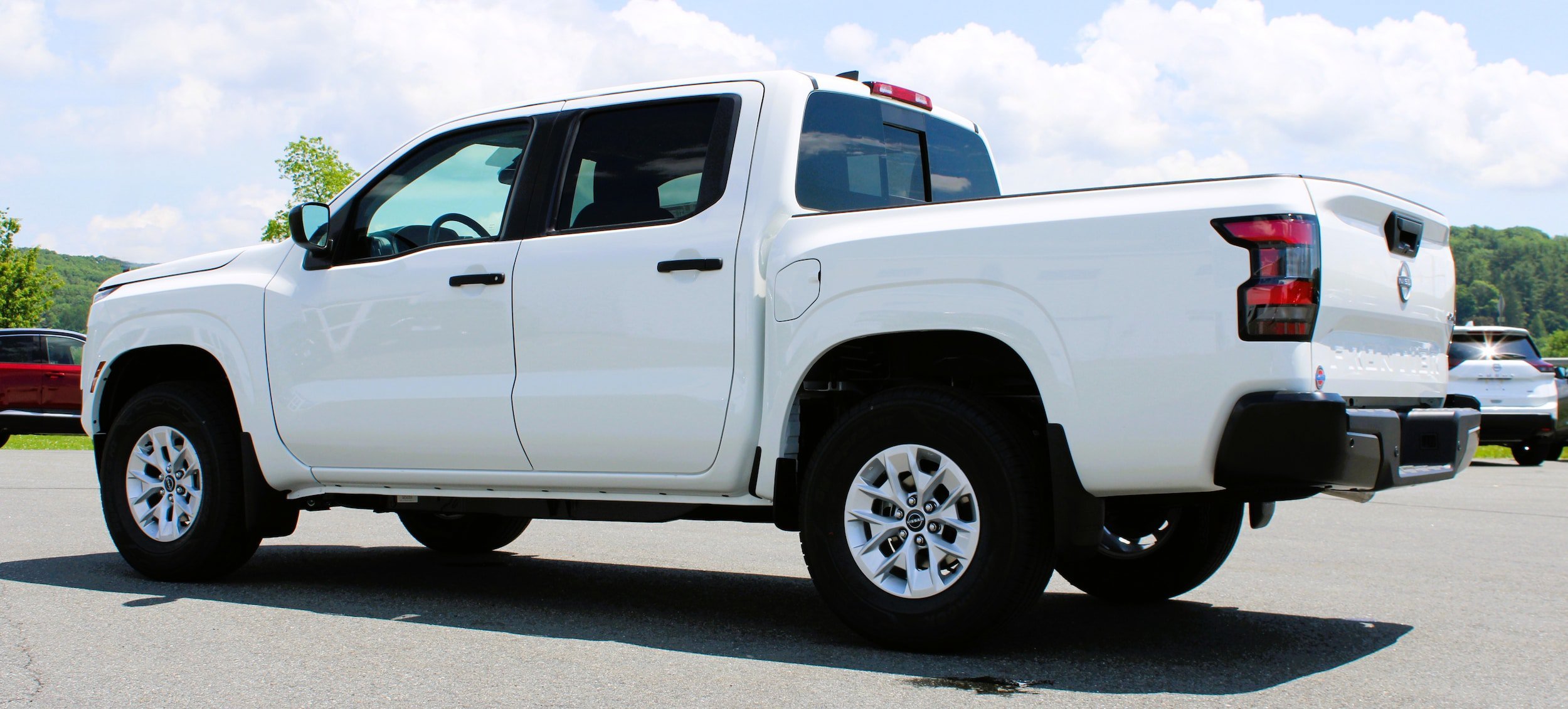 New 2026 Glacier White Nissan Crew Cab S image 12