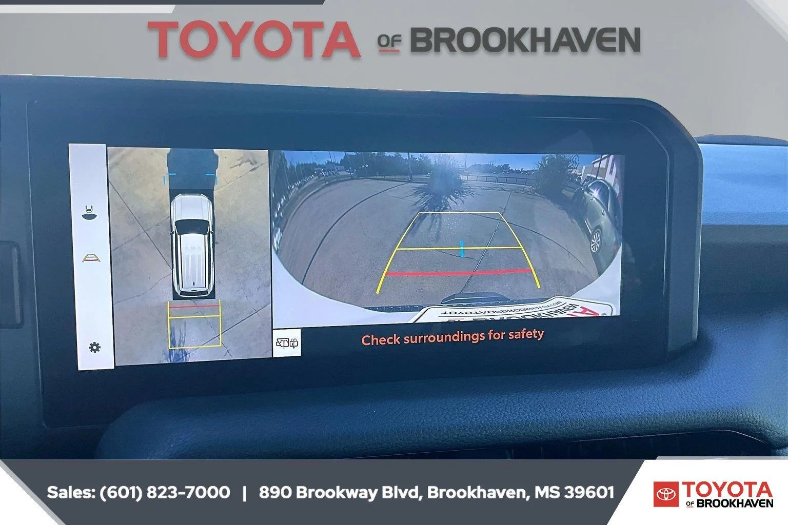 Used 2025 Wind Chill Pearl Toyota Base image 15
