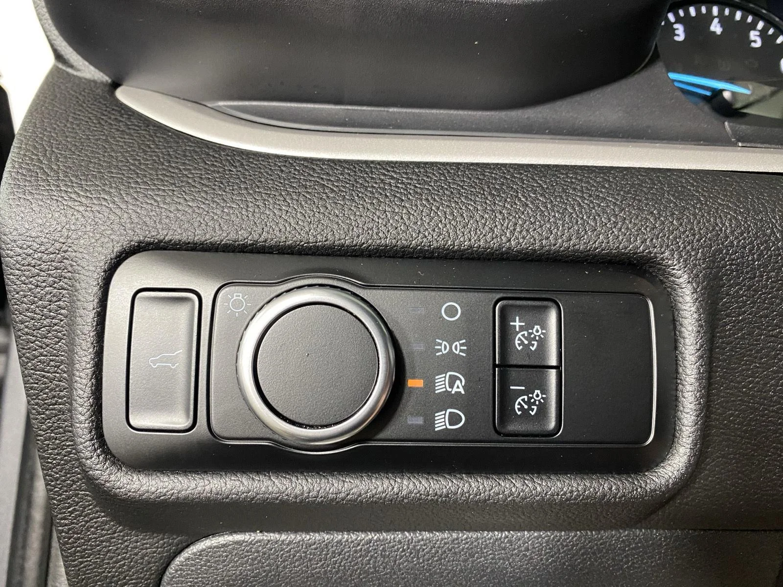Used 2024 Carbonized Gray Ford XLT image 21