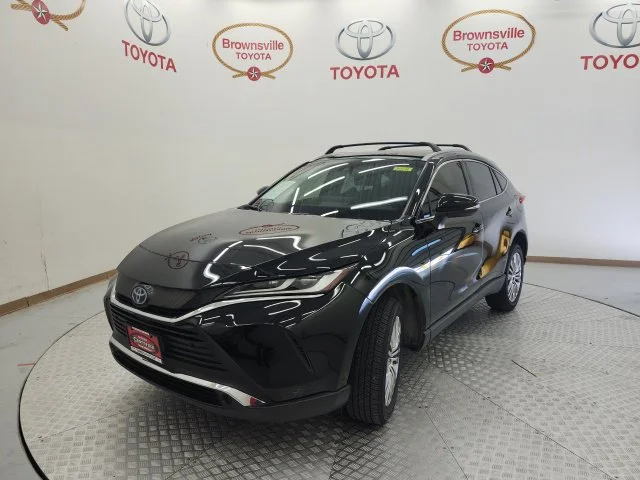 Used 2022 Black Toyota XLE image 2