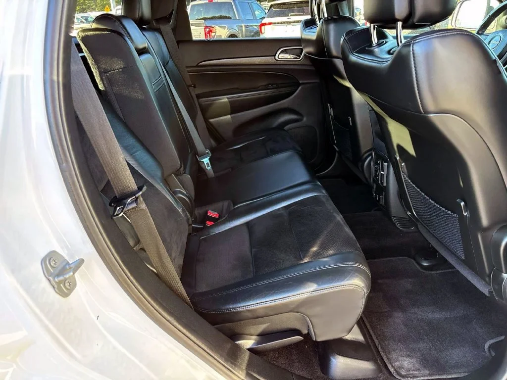 Used 2018 Bright White Clearcoat Jeep Altitude image 15