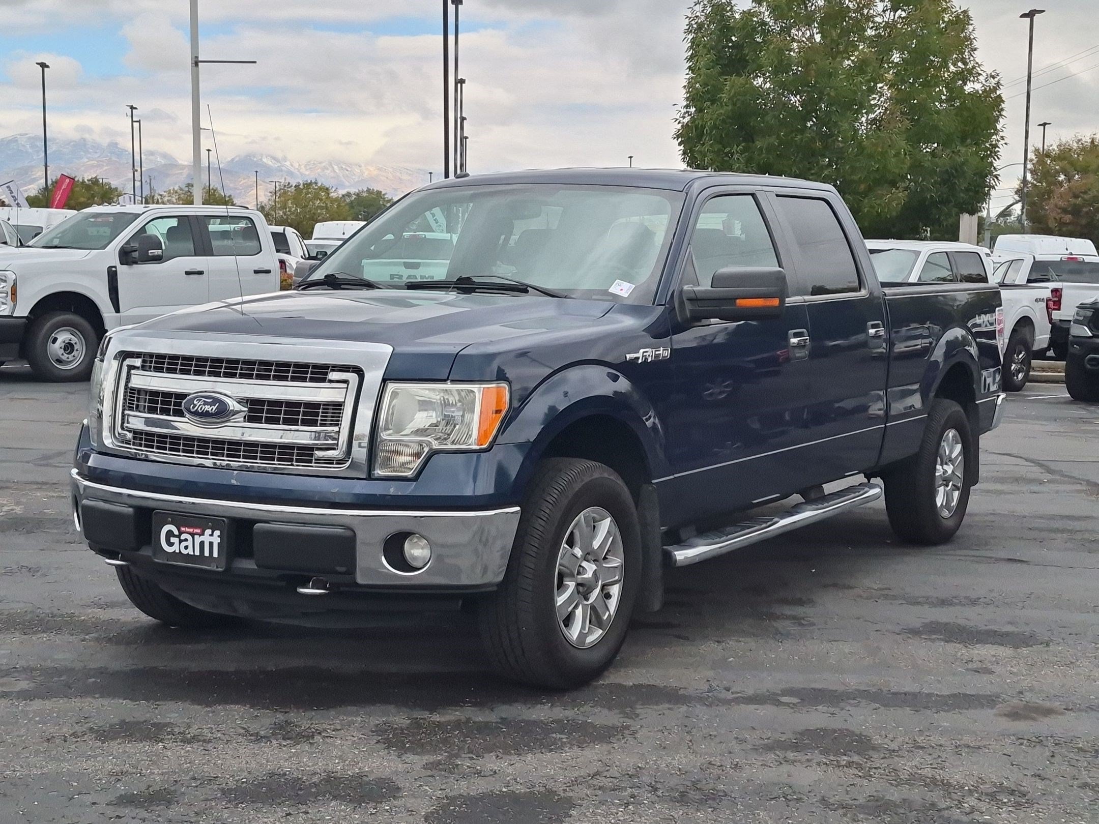 Used 2013 Blue Ford XLT image 8