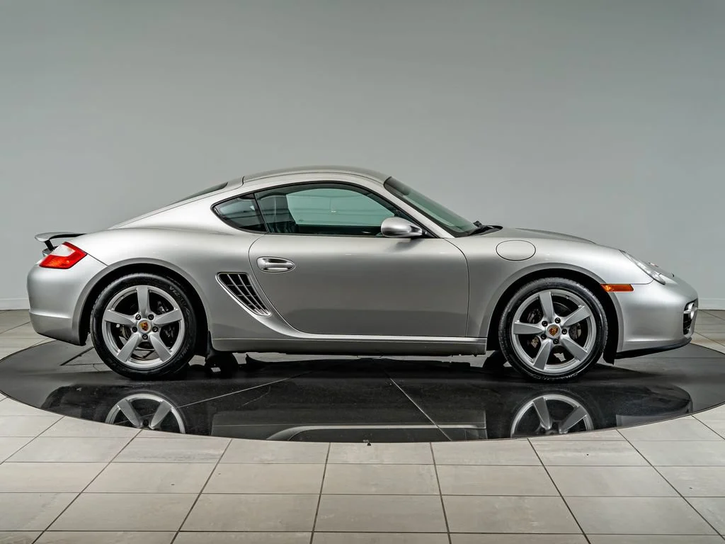 Used 2007 Arctic Silver Metallic Porsche  image 8