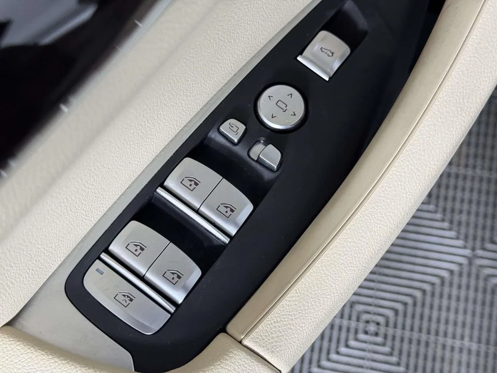 Certified Used 2023 White BMW xDrive30i image 18