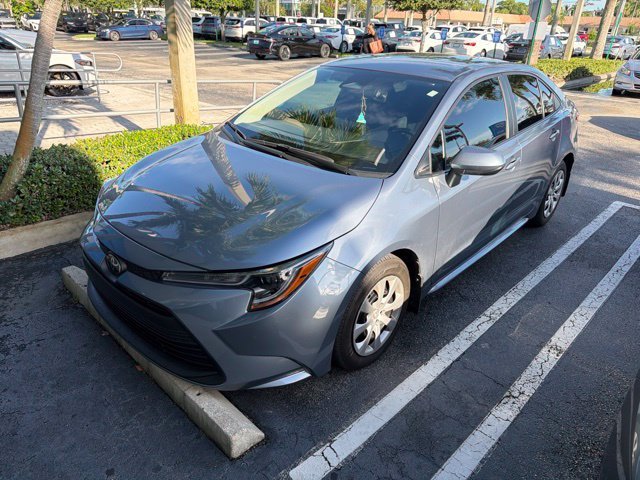 Used 2025 Silver Toyota LE image 2