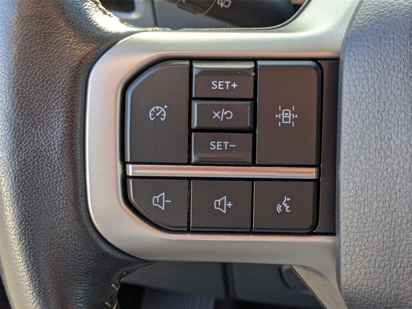 Used 2024 Agate Black Metallic Ford XLT image 17