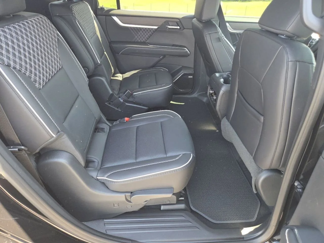 New 2026 Ebony Twilight Metallic GMC Denali image 27