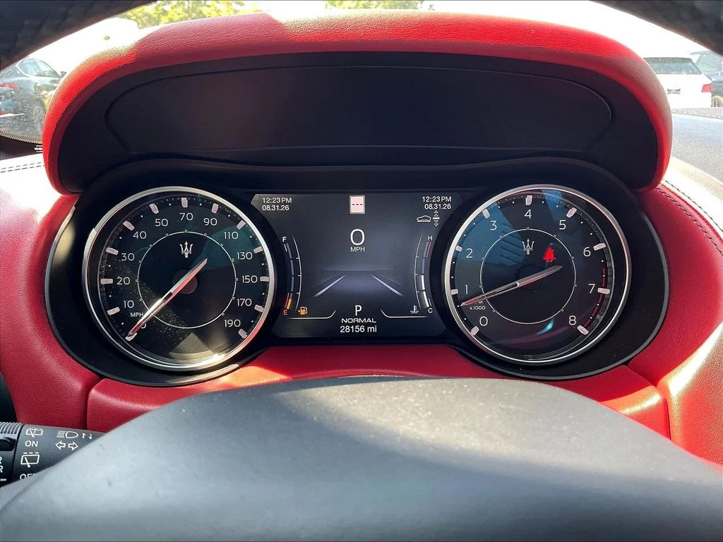 Used 2022 Bianco Maserati Modena image 13