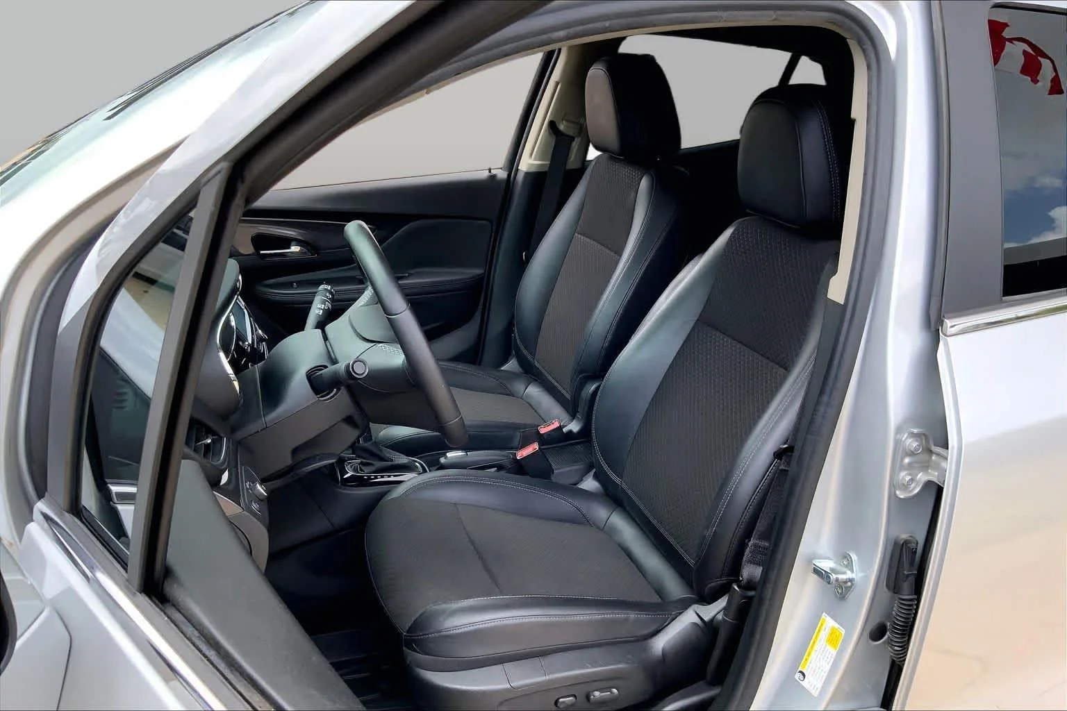 Used 2021 Includes (MDP) Anthracite lower exterior accent color, Paint code W598F. Buick Preferred image 8