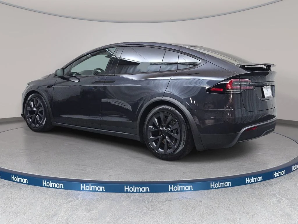 Used 2025 Stealth Gray Tesla Base image 8