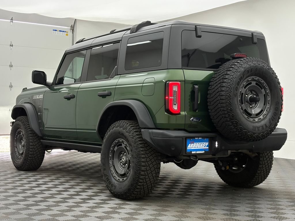 Used 2024 Green Metallic Ford Everglades image 12