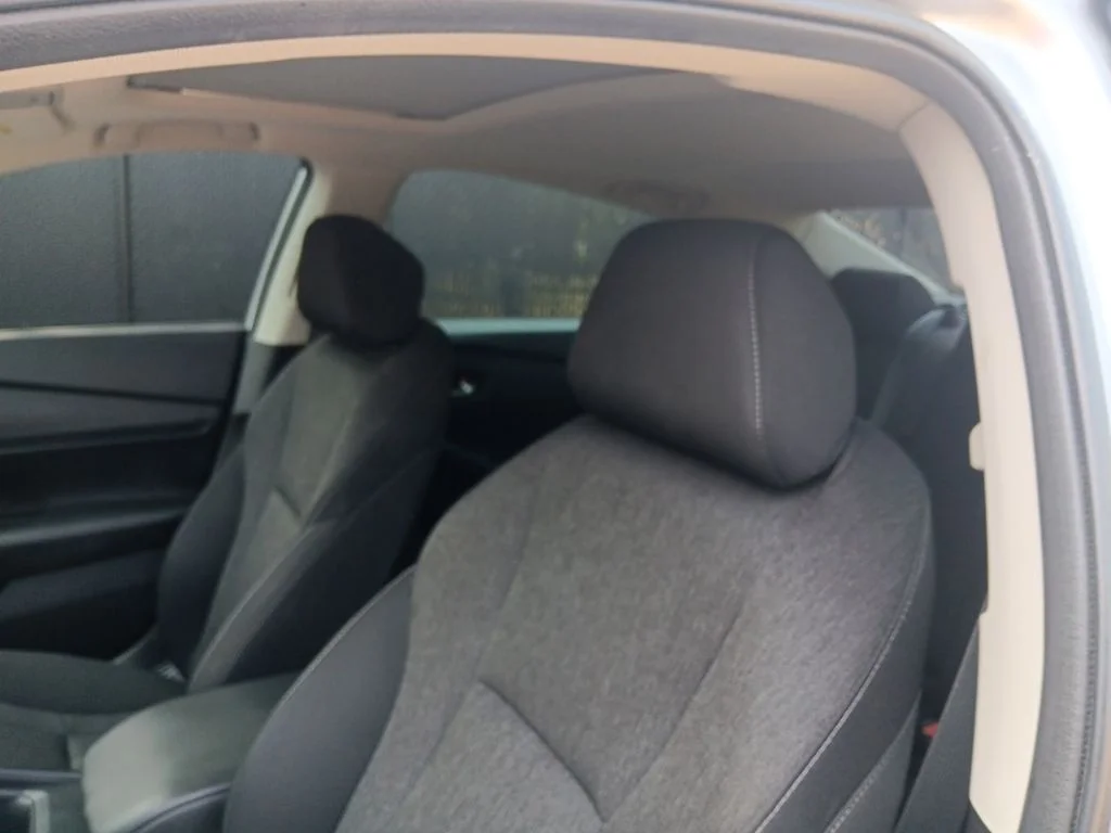 Used 2024 Solar Silver Metallic Honda EX image 31