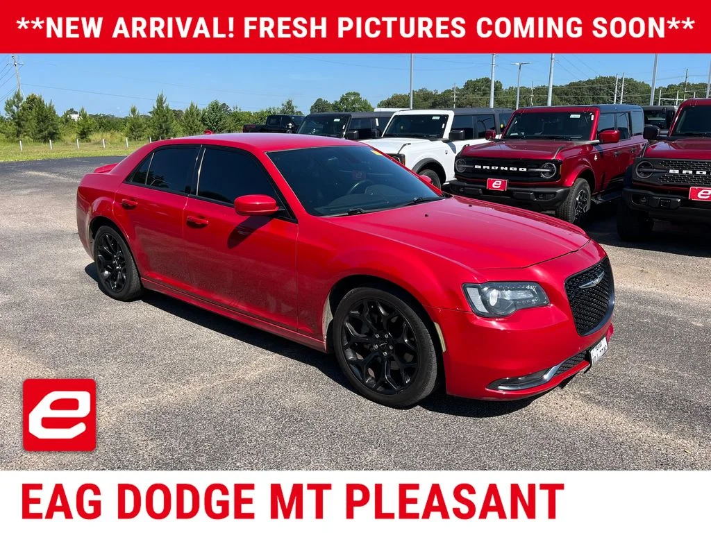 2015 Chrysler 300 S V6's photo