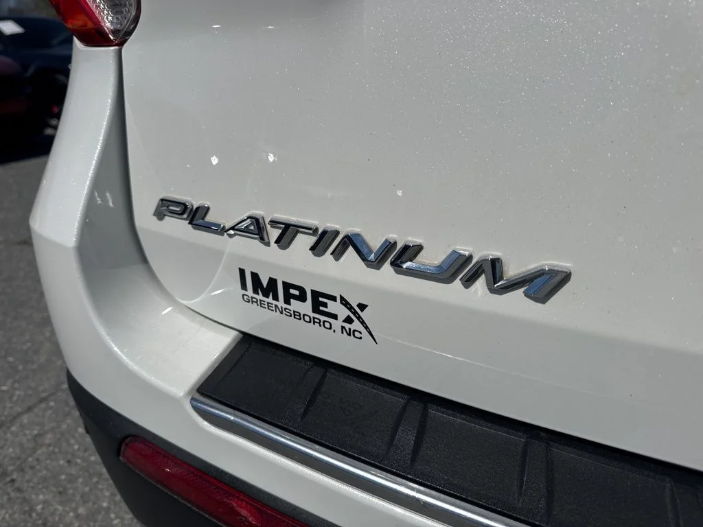 Used 2021 White Ford Platinum image 36