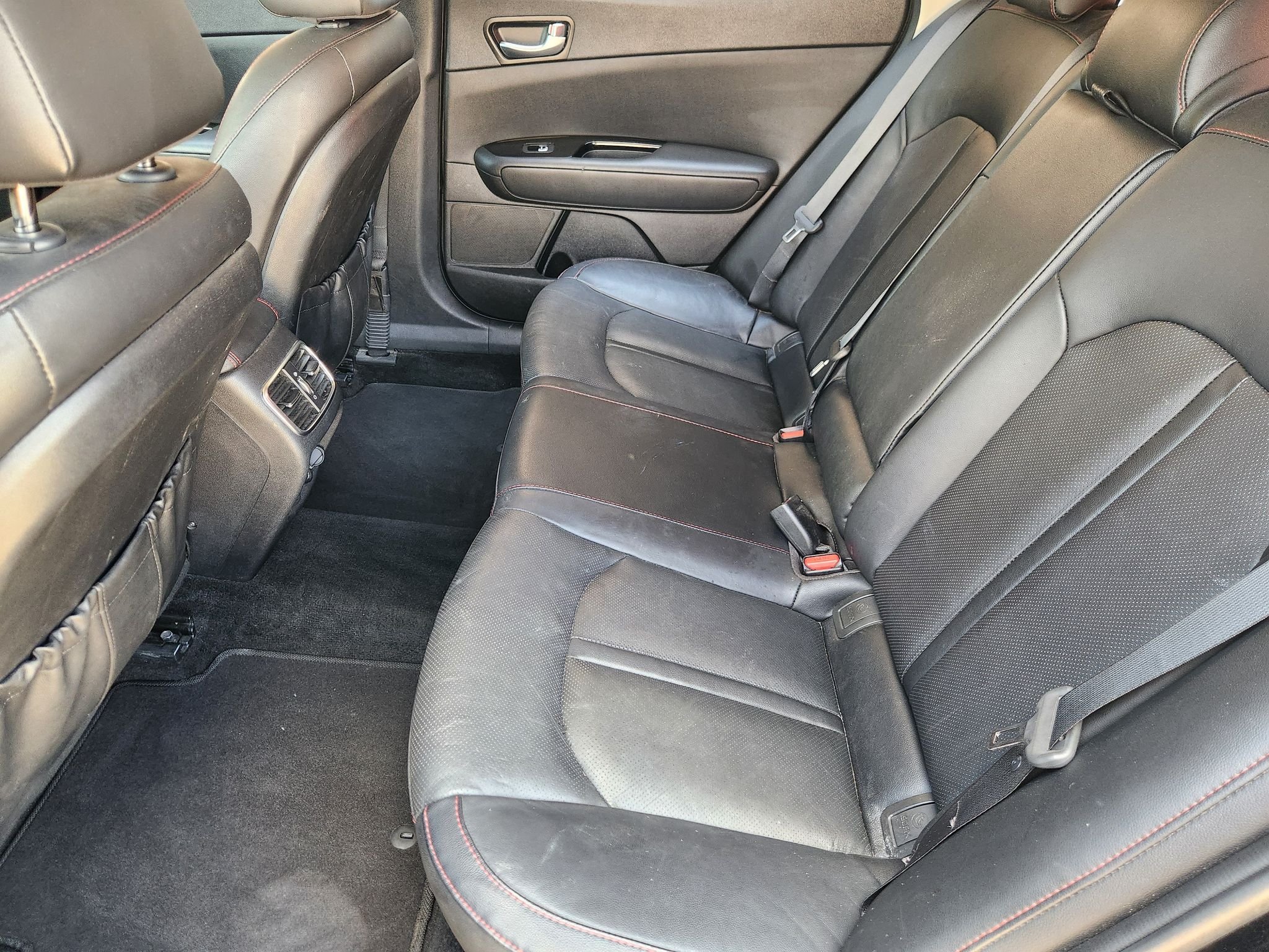 Used 2018 Ebony Black Kia SX image 32