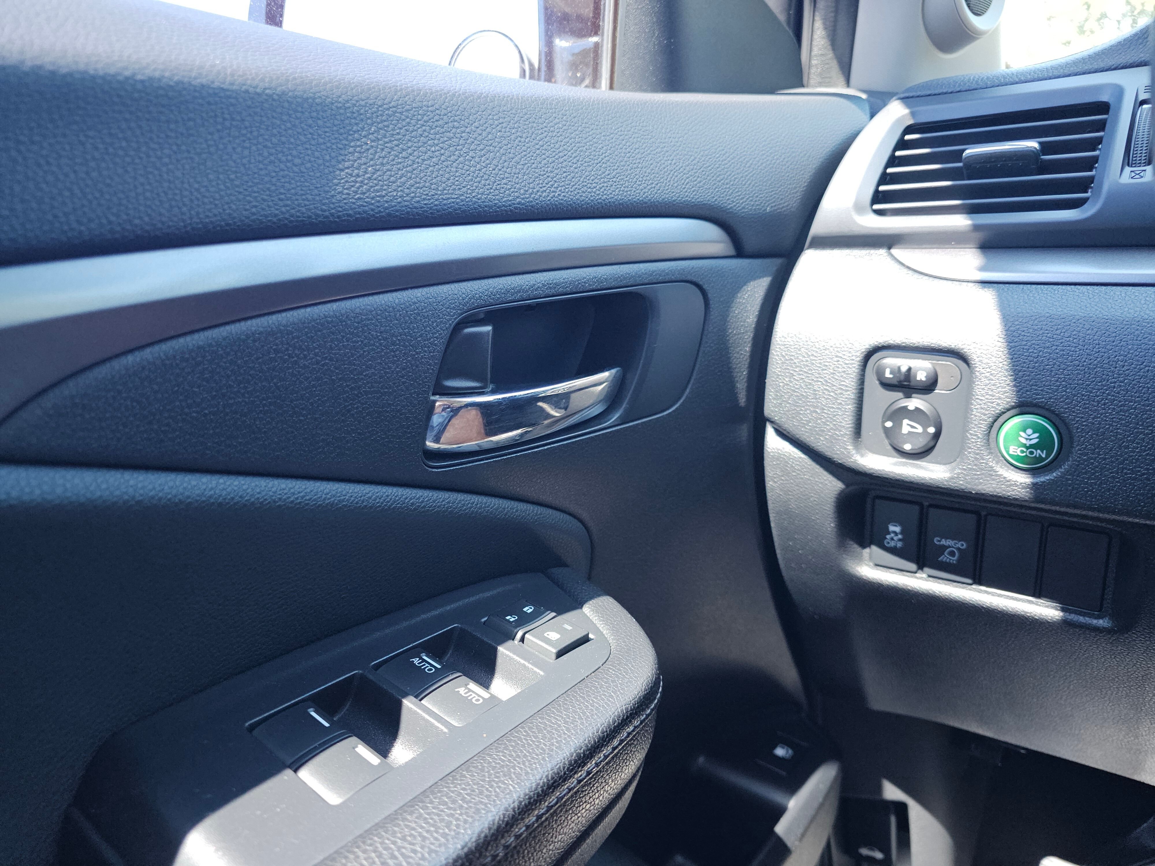 Used 2017 Crystal Black Pearl Honda Sport image 33