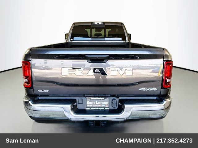 New 2026 Granite Crystal Metallic Clear-Coat Exterior Paint RAM Tradesman image 6