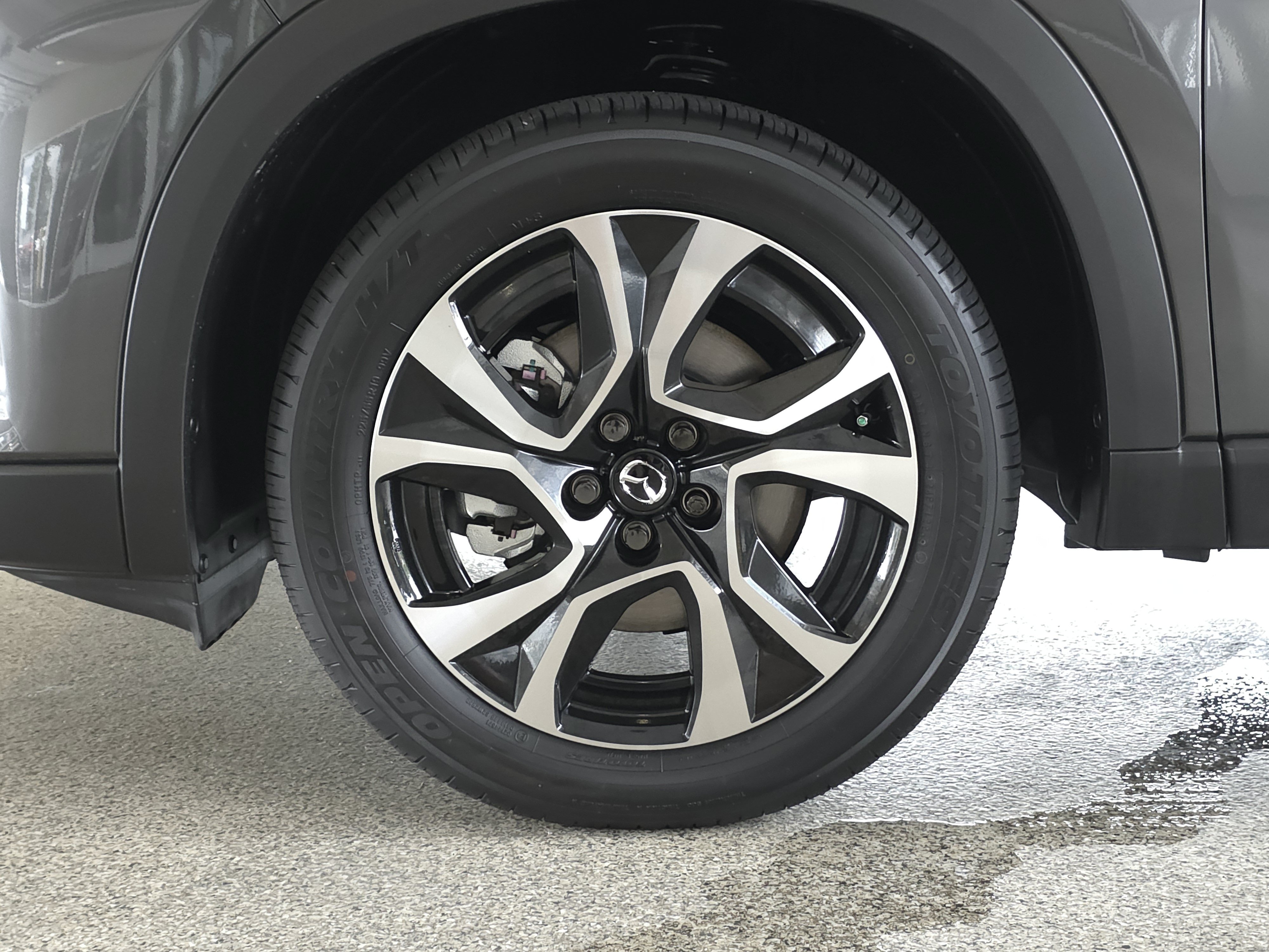 New 2026 Machine Gray Metallic Mazda 2.5 S Preferred AWD image 36