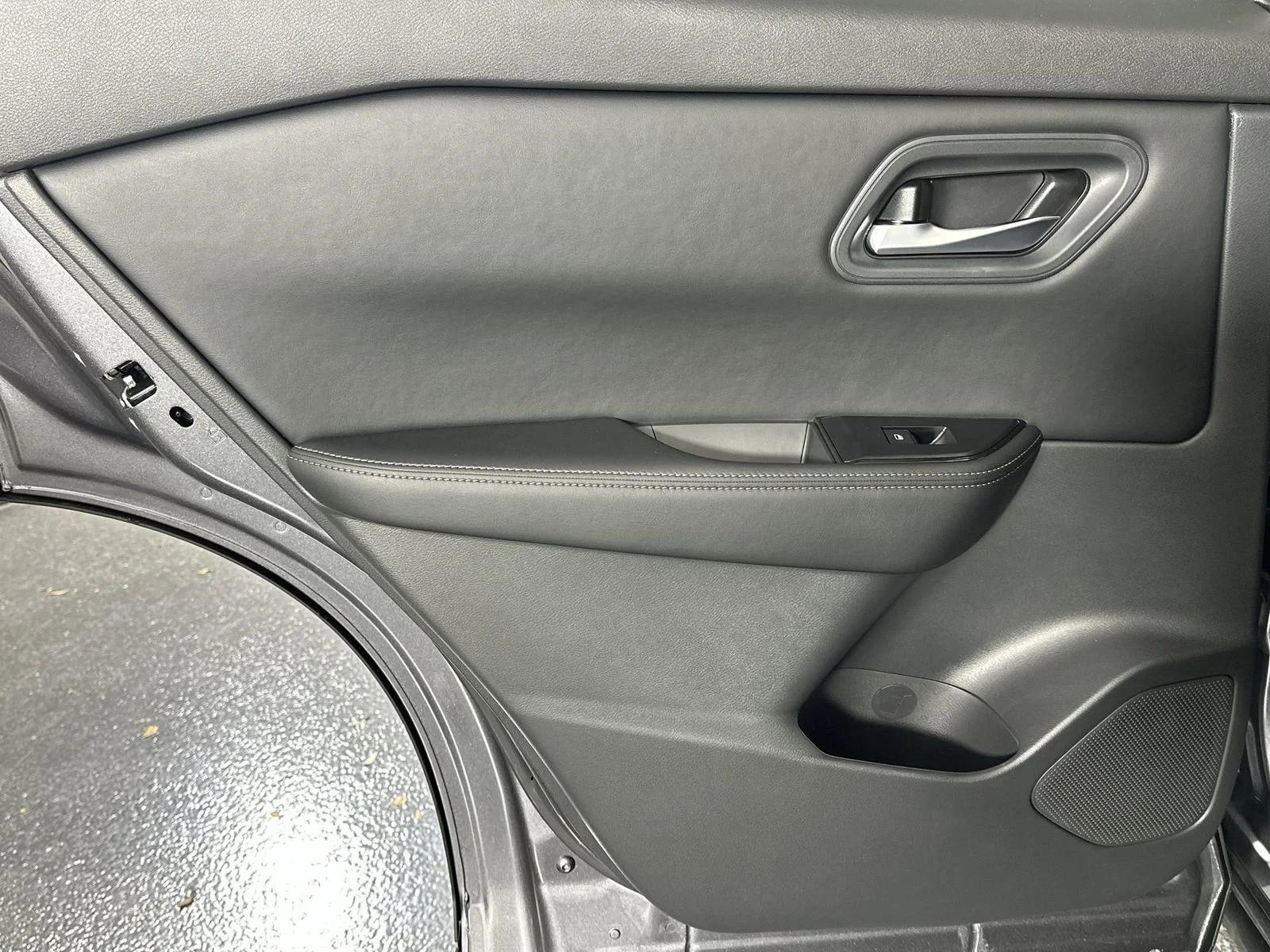 2026 Nissan Rogue SV - Photo 35