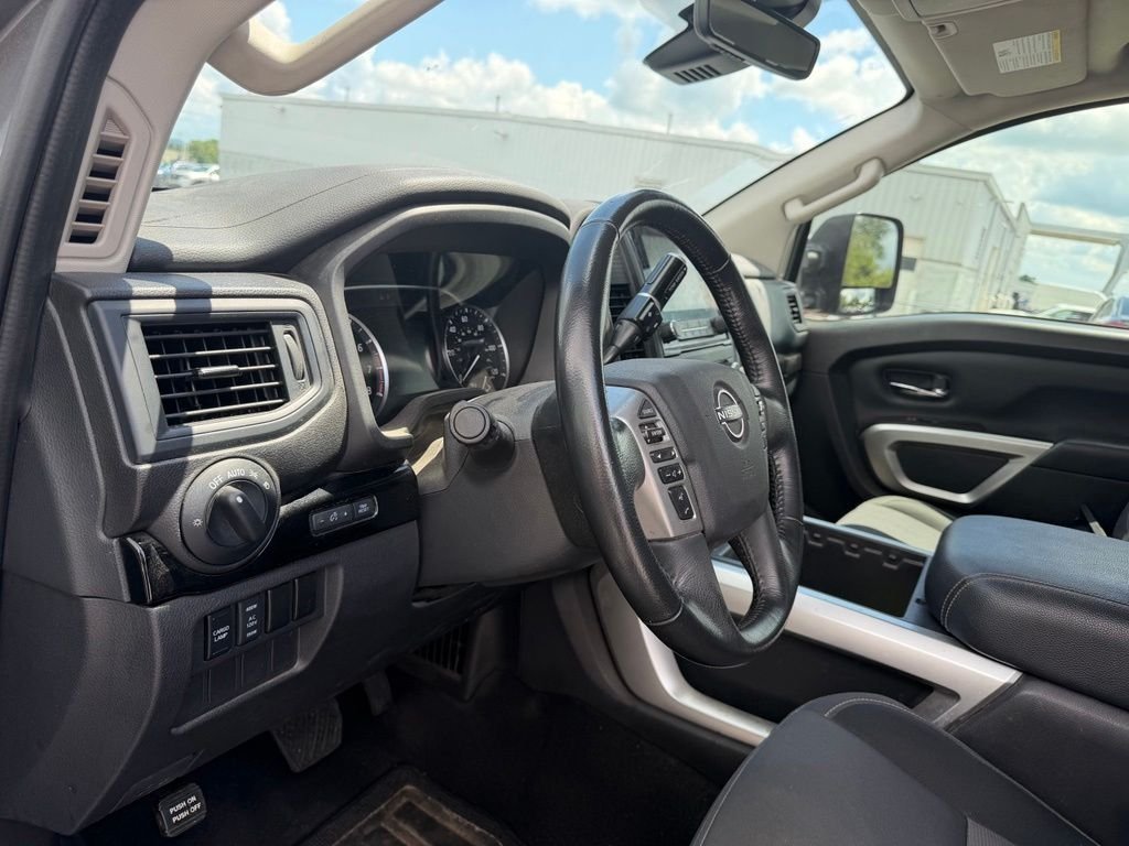 Used 2023 Gray Nissan SV image 13