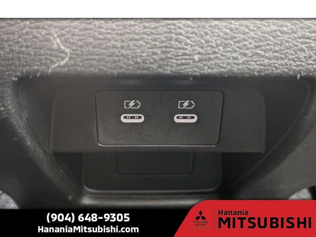 Used 2025 White Mitsubishi SE image 15