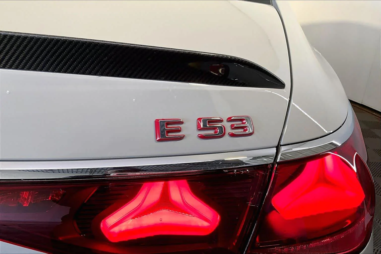 New 2026 MANUFAKTUR Alpine Grey Mercedes-Benz AMG® E 53 E image 6