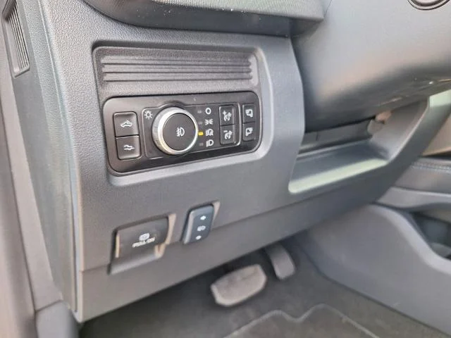 New 2026 Agate Black Metallic Ford F-250® Platinum® image 19
