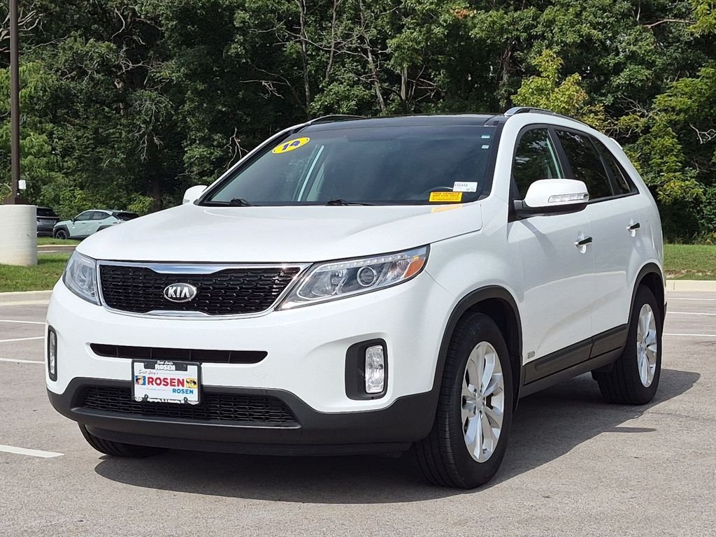 Used 2014 White Kia EX image 3