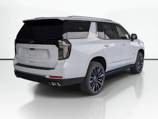 New 2027 Polar White Tricoat Chevrolet High Country image 5