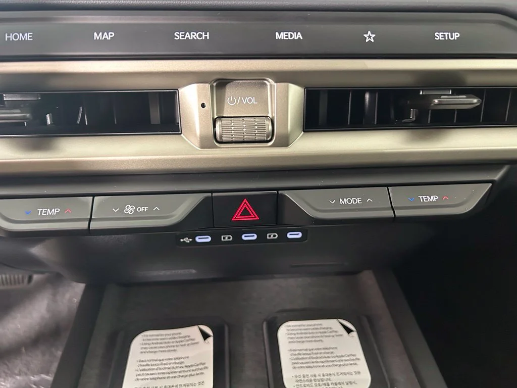 New 2027 Ebony Black Kia S image 6