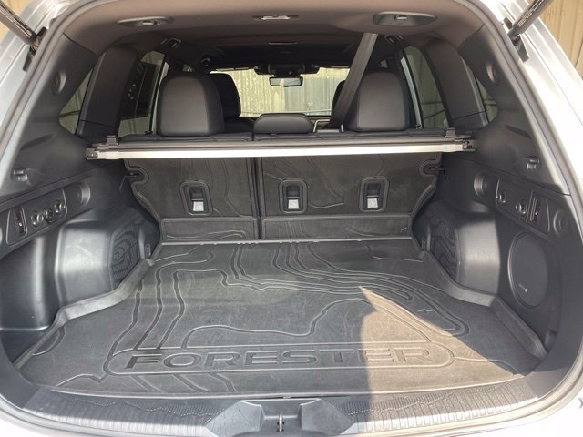 Used 2025 Silver Subaru Touring image 29