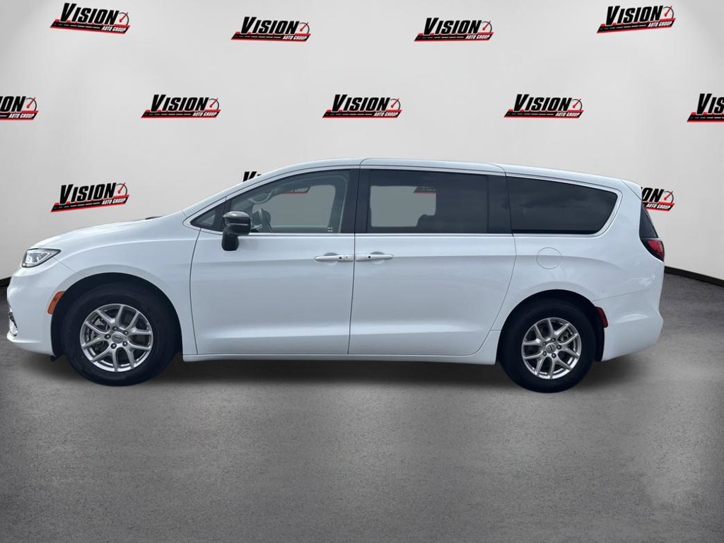 Used 2024 White Chrysler Touring L image 8