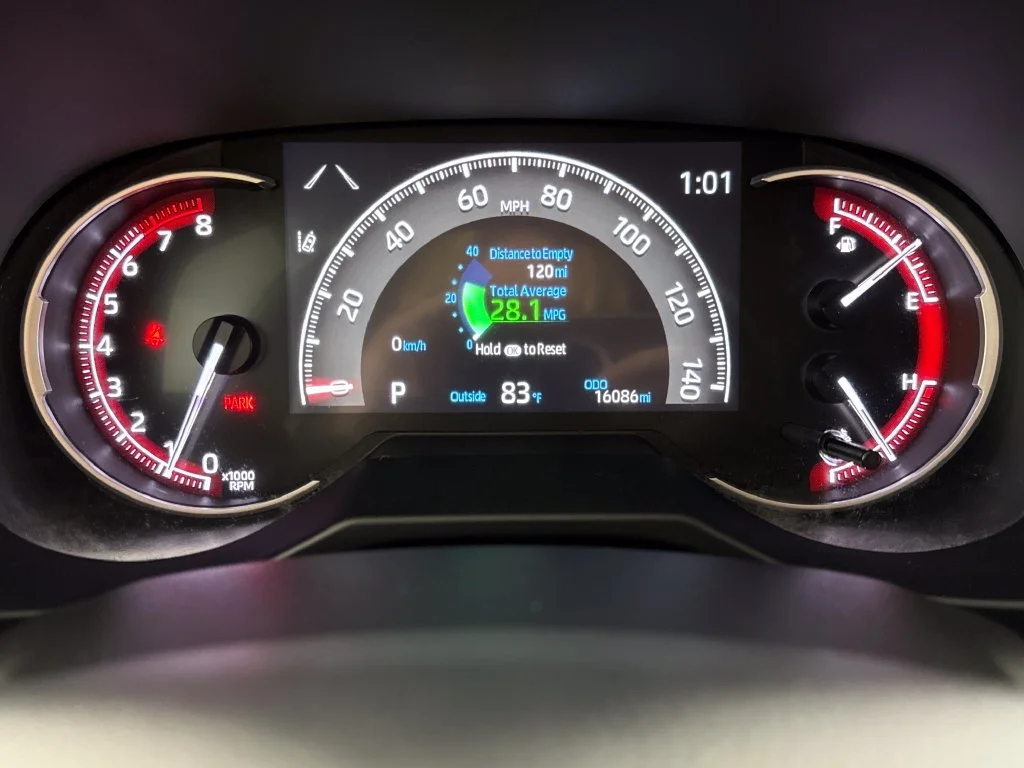 2025 Toyota RAV4 LE - Photo 17
