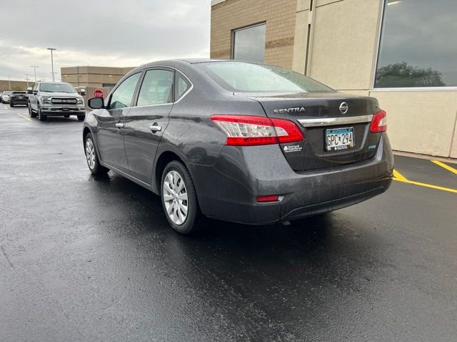 Used 2014 Gray Nissan SV image 3