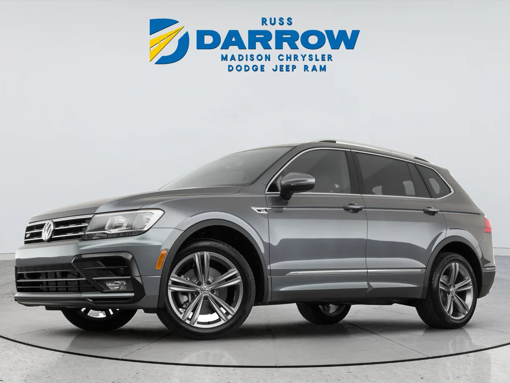 Used 2019  Volkswagen 2.0T SEL R-Line image 1