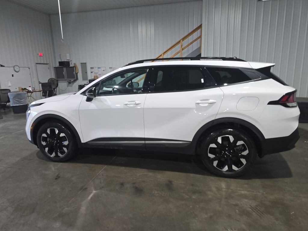 Used 2023 White Kia X-Line image 2
