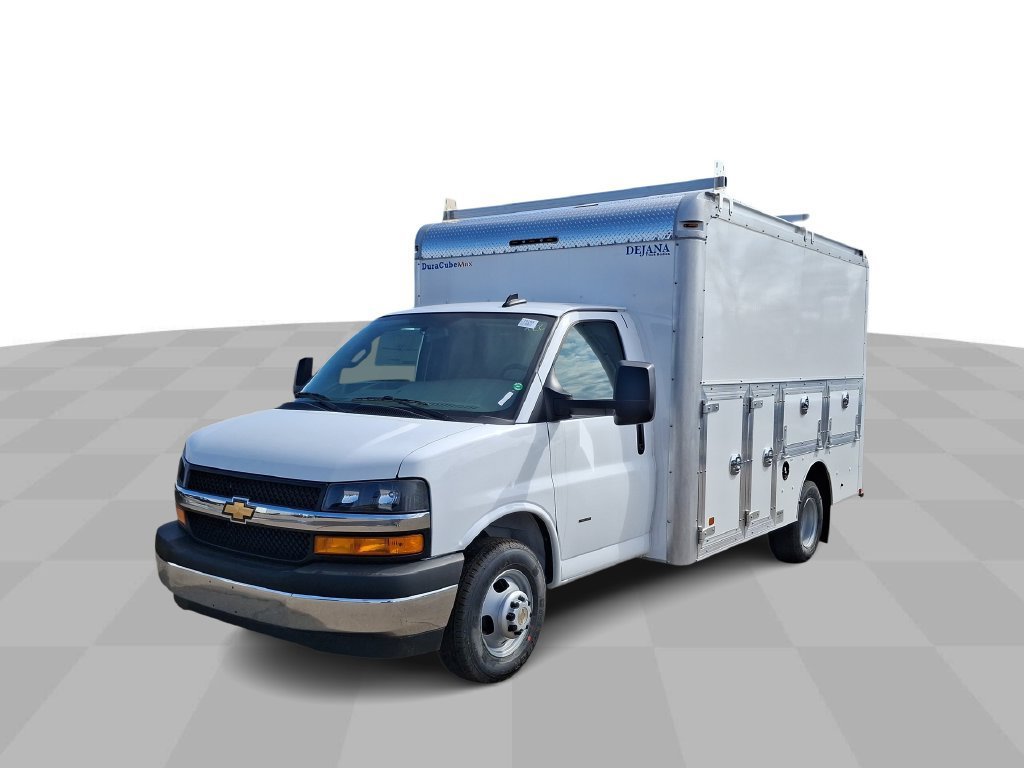2026 Chevrolet Express Cutaway Base
