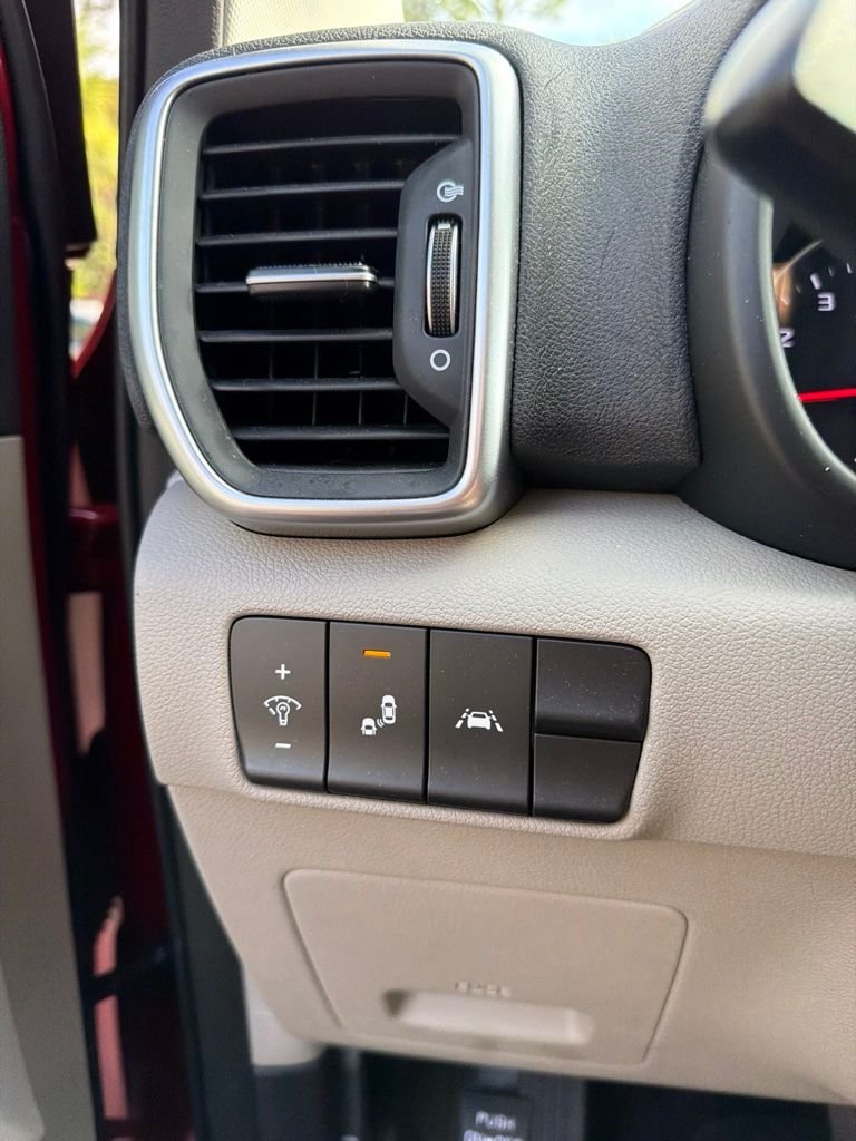 Used 2020 Red Kia LX image 16