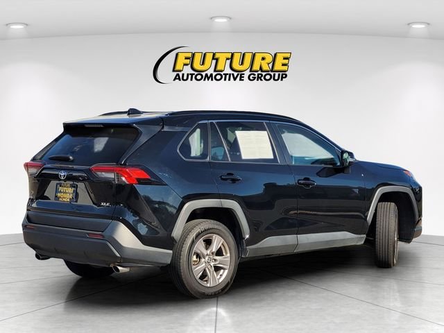 Used 2024 Black Toyota XLE image 4