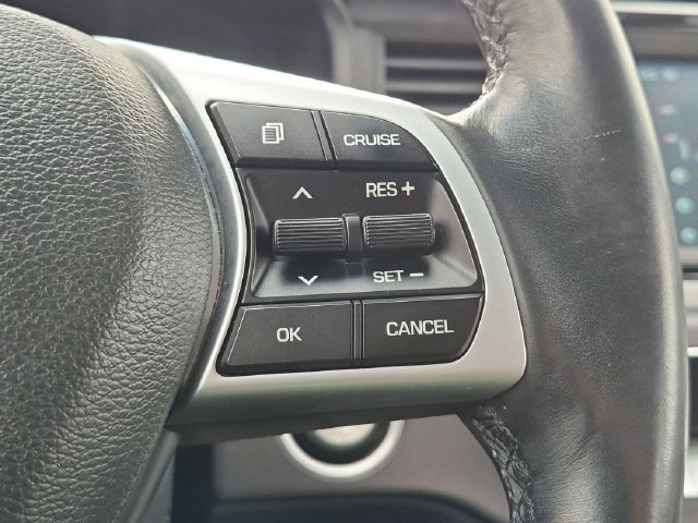 Used 2019 Red Hyundai SEL image 15