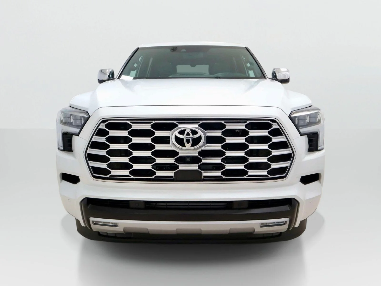 Used 2026 Wind Chill Pearl Toyota Capstone image 8
