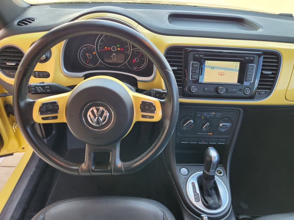 Used 2015 Yellow Rush Volkswagen 1.8T w/Sun/Sound/Nav image 26