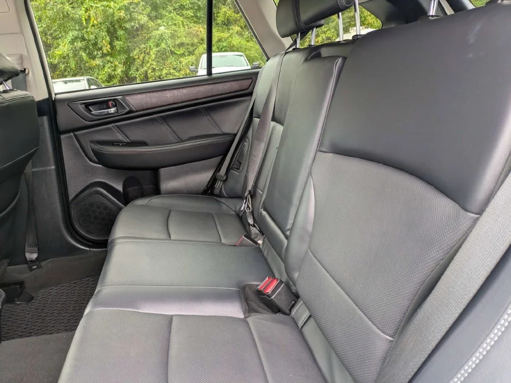 Used 2019 White Subaru 2.5i image 16
