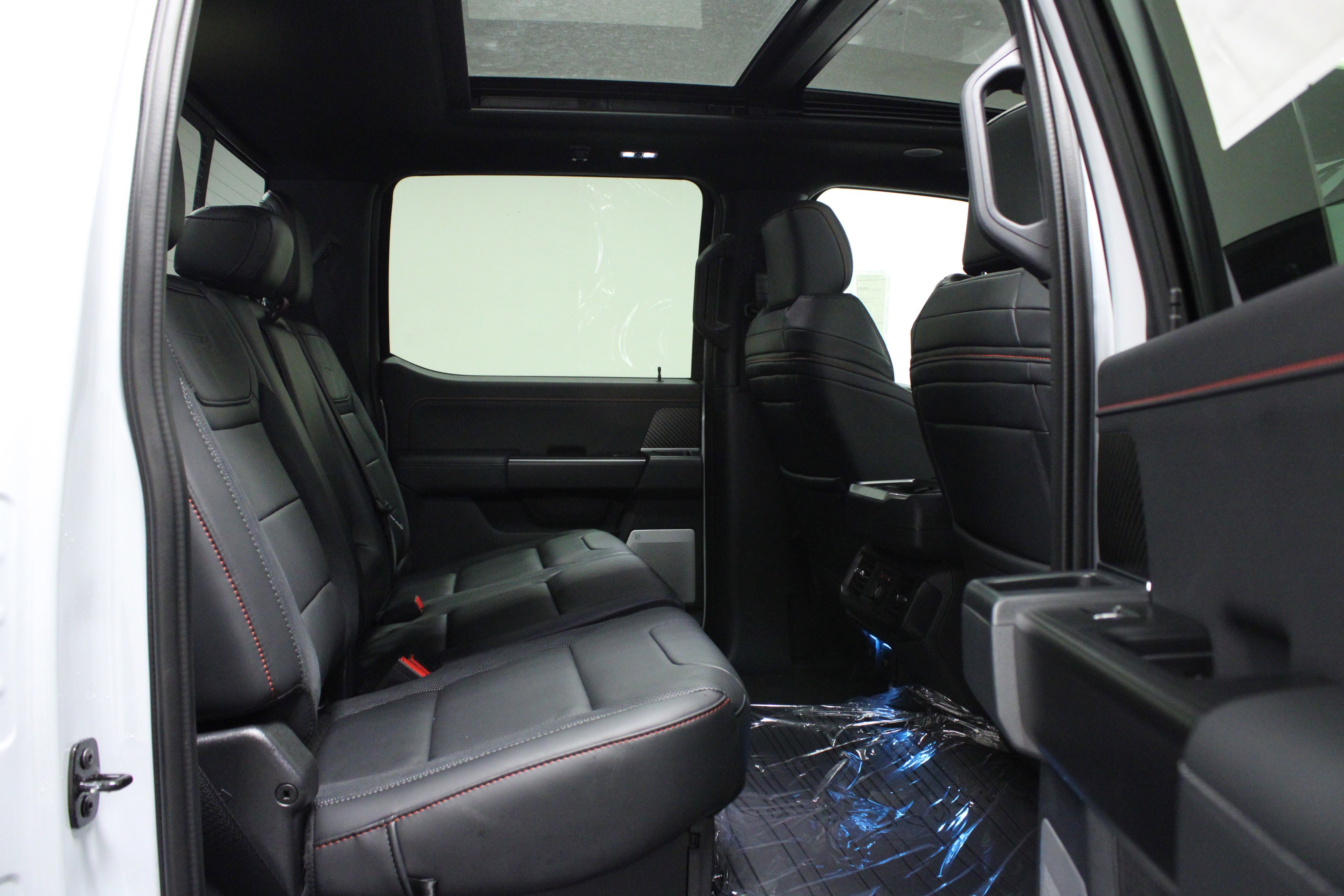 New 2025 Space White Metallic Ford Raptor image 15
