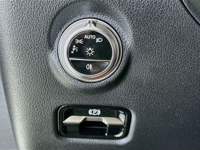 Used 2026 White Mercedes-Benz C 300 image 10