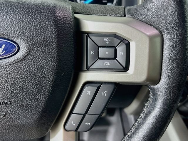 Used 2020 White Ford Lariat image 34