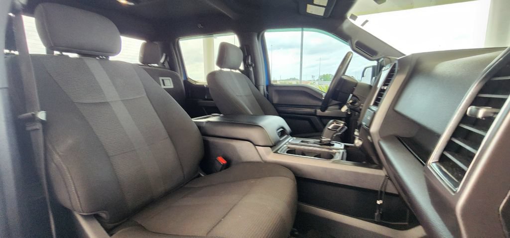 Used 2017 Lightning Blue Ford XL image 21