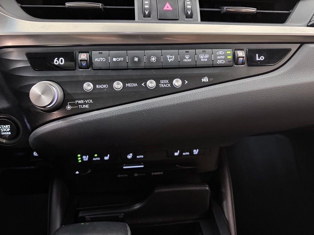 Used 2021 White Lexus 350 image 27