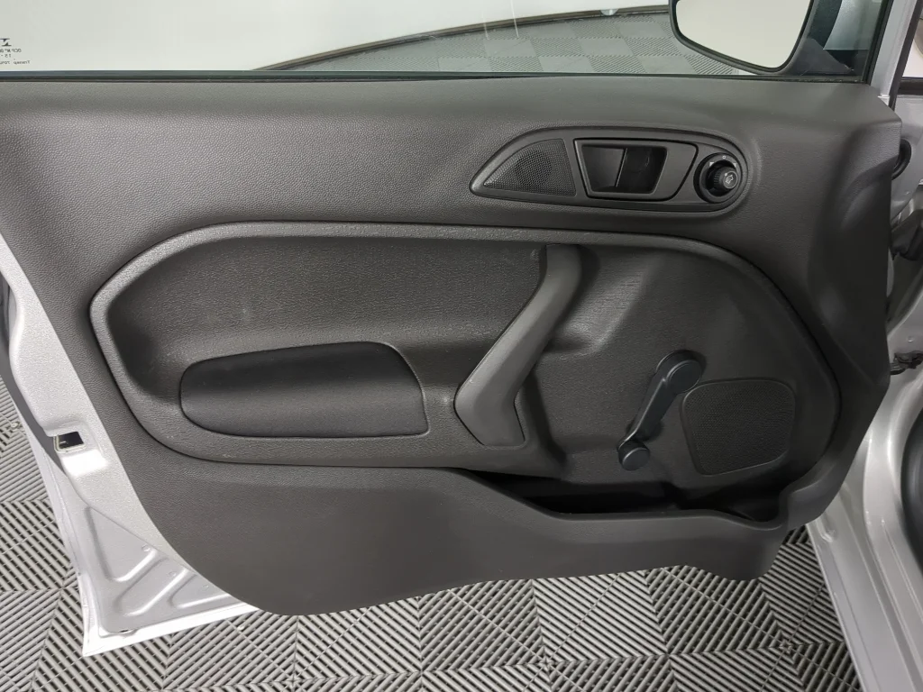Used 2016 Silver Ford S image 13