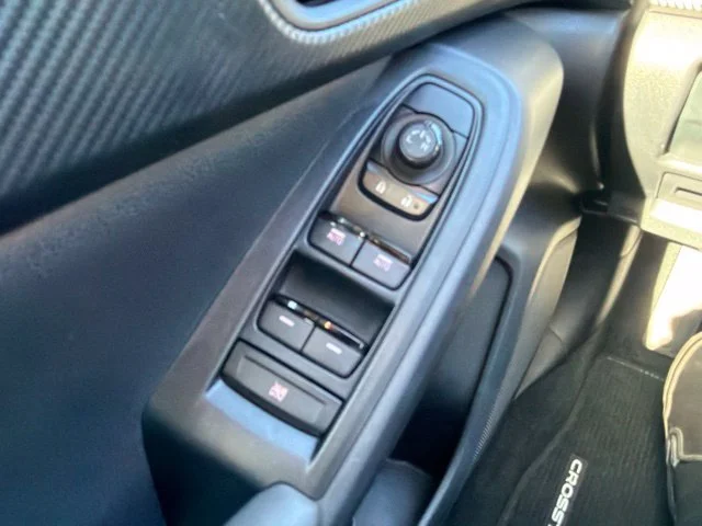 Used 2024 Blue Subaru Base image 15